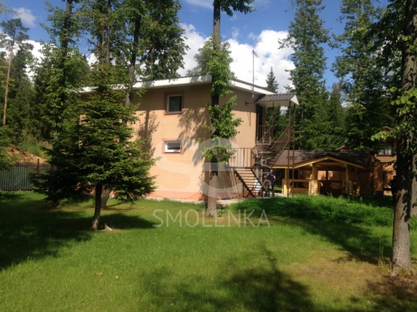 Продажа коттеджа, площадь 200 кв.м., Минское, пл. уч. 16 сот