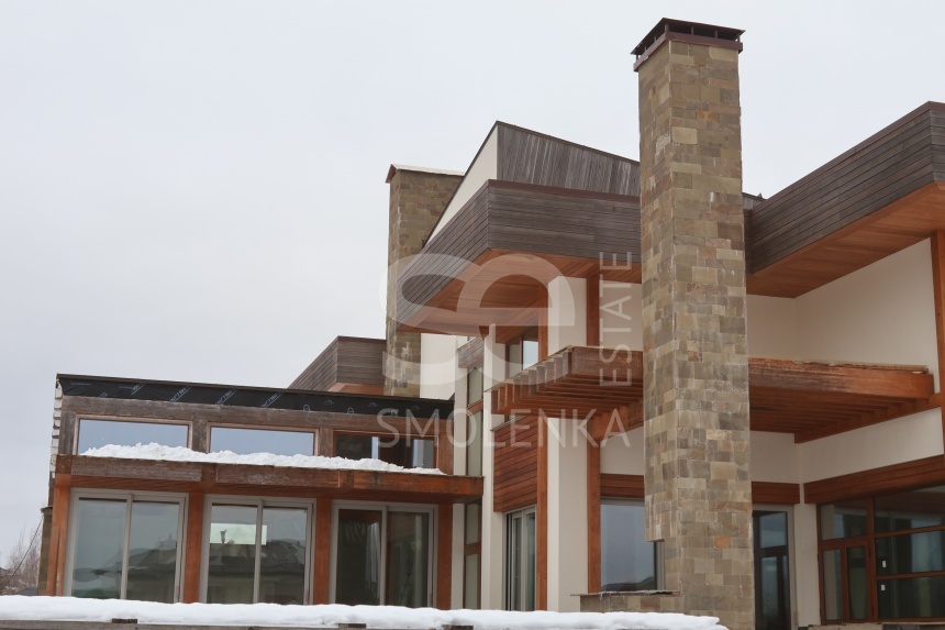 Продажа дома, площадь 880 кв.м., КП Монтевиль, Новорижское, пл. уч. 26 сот