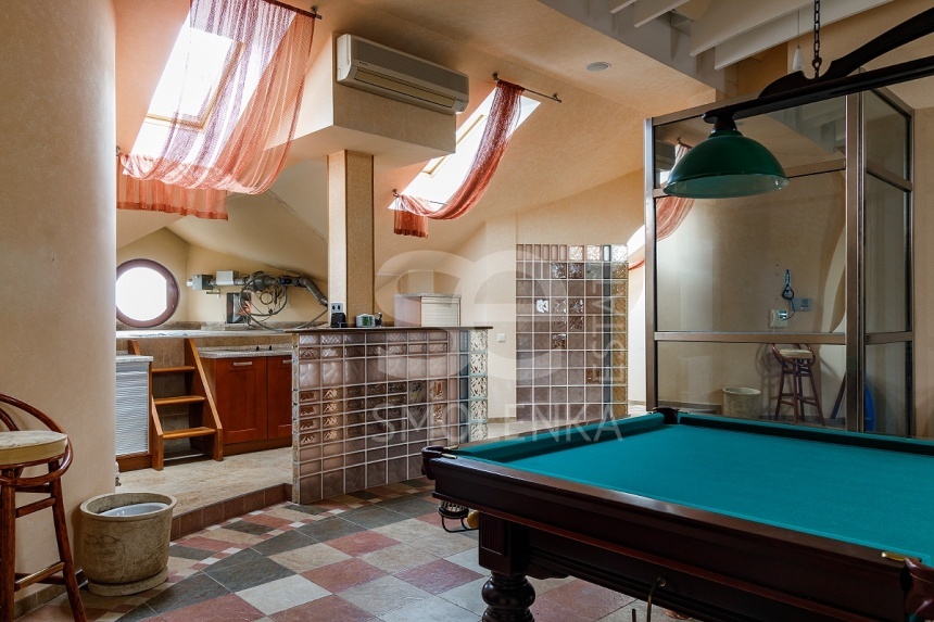 Продажа квартиры, площадь 467 кв.м., 6 этаж, Сосновая ул, 16к1