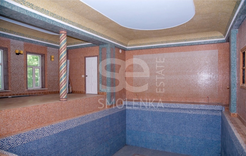 Продажа дома, площадь 1200 кв.м., Минское, пл. уч. 30 сот
