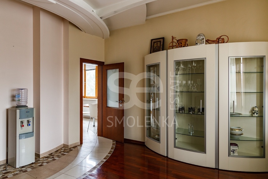 Продажа квартиры, площадь 467 кв.м., 6 этаж, Сосновая ул, 16к1