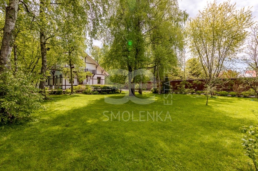 Продажа дома, площадь 350 кв.м., Дмитровское, пл. уч. 25 сот