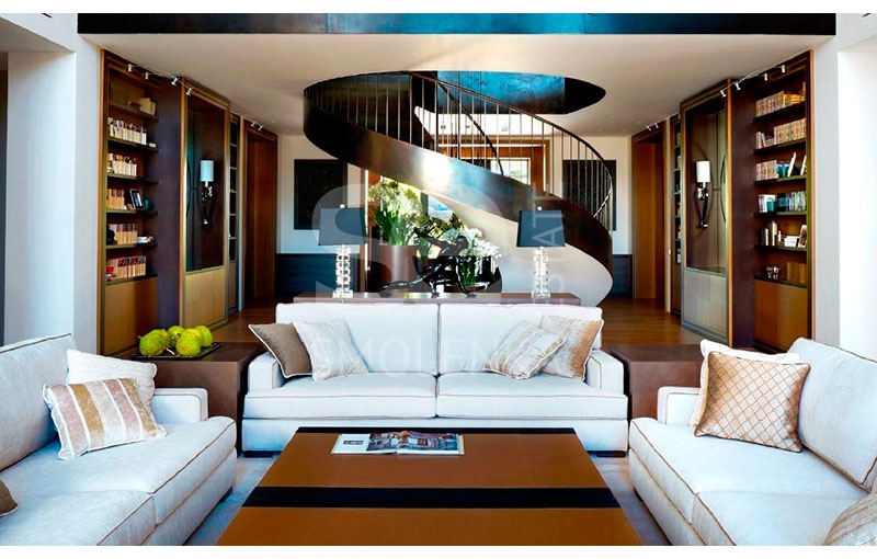 Продажа дома, площадь 950 кв.м., КП Жуковка-21, Рублево-Успенское, пл. уч. 50 сот