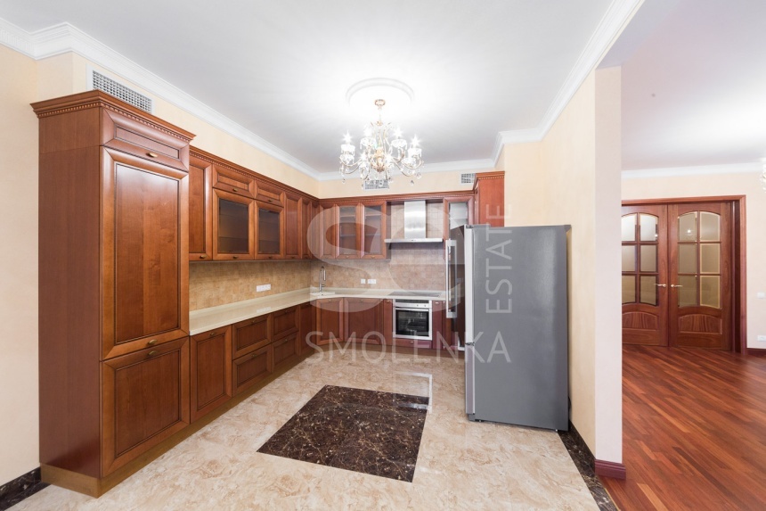 Продажа квартиры, площадь 215 кв.м., 6 этаж, ЖК Трилогия, Трехгорный Вал ул, 14с1