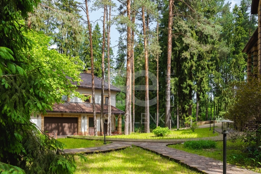 Продажа дома, площадь 830 кв.м., 54, Дмитровское, пл. уч. 65 сот