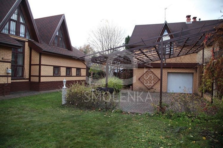 Продажа коттеджа, площадь 350 кв.м., КП НИИ Радио, Минское, пл. уч. 15 сот