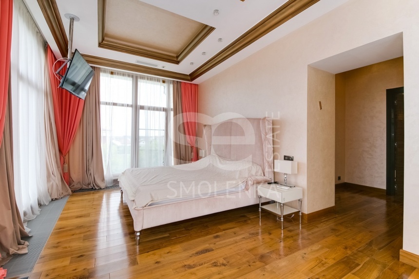 Продажа дома, площадь 980 кв.м., КП Монолит, Новорижское, пл. уч. 35 сот