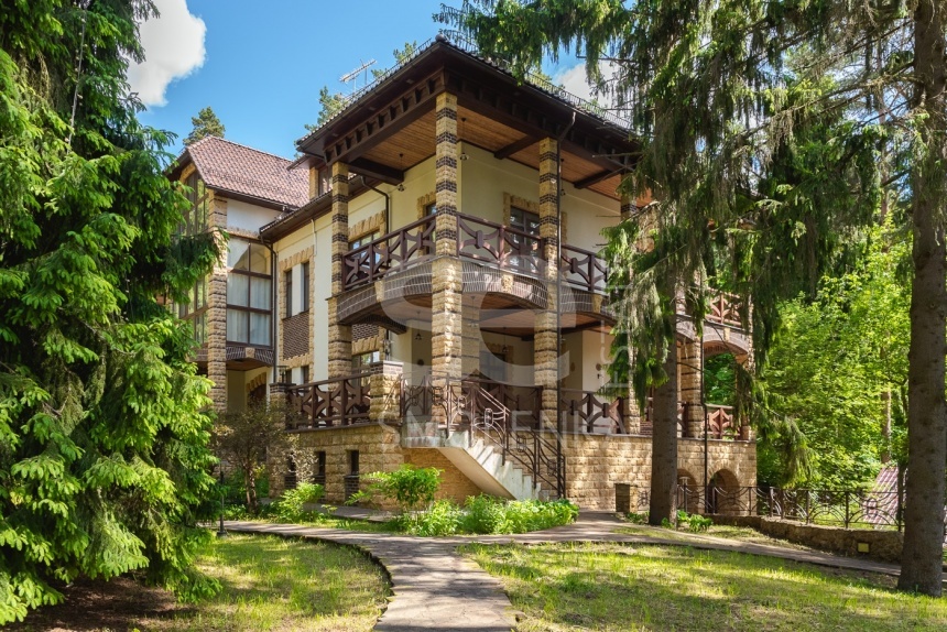 Продажа дома, площадь 830 кв.м., 54, Дмитровское, пл. уч. 65 сот