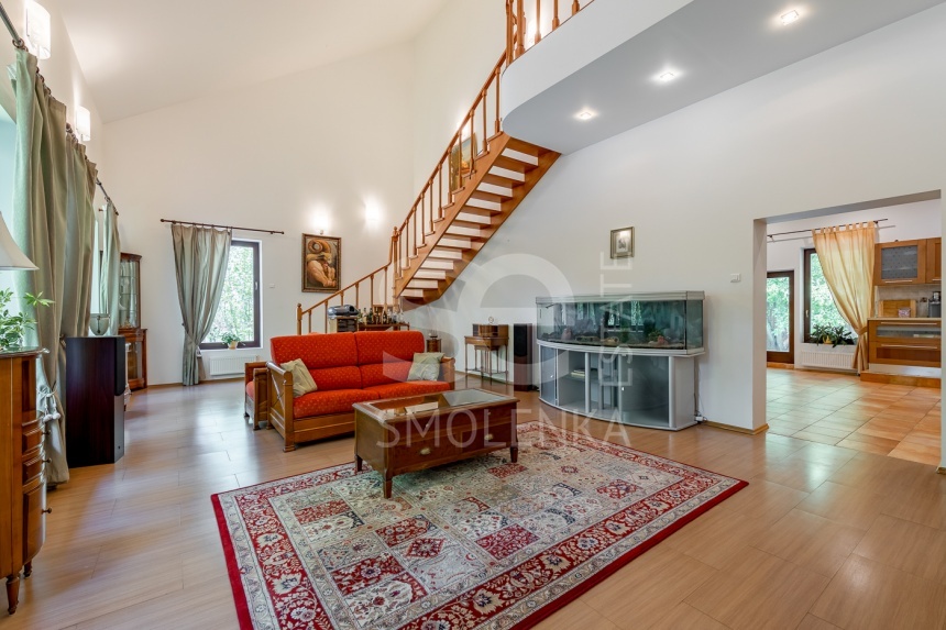 Продажа дома, площадь 350 кв.м., Дмитровское, пл. уч. 25 сот