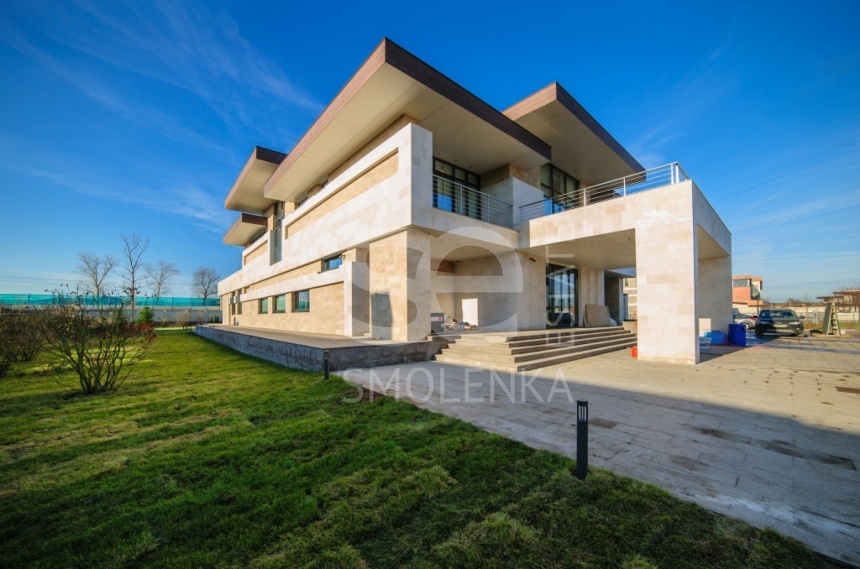 Продажа дома, площадь 950 кв.м., КП Жуковка-21, Рублево-Успенское, пл. уч. 50 сот