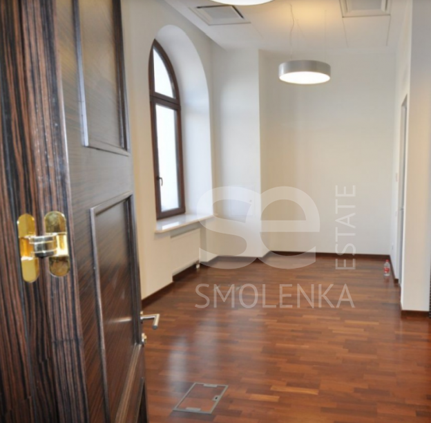 Аренда ОСЗ / особняка, площадь 6100 кв.м., 1 этаж, Чистопрудный б-р, 8стр1, район Басманный