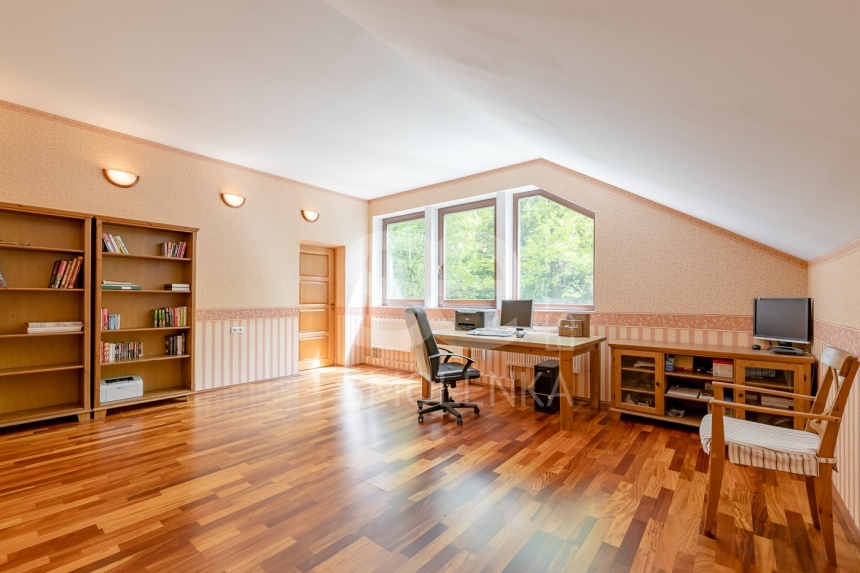 Продажа дома, площадь 350 кв.м., Дмитровское, пл. уч. 25 сот