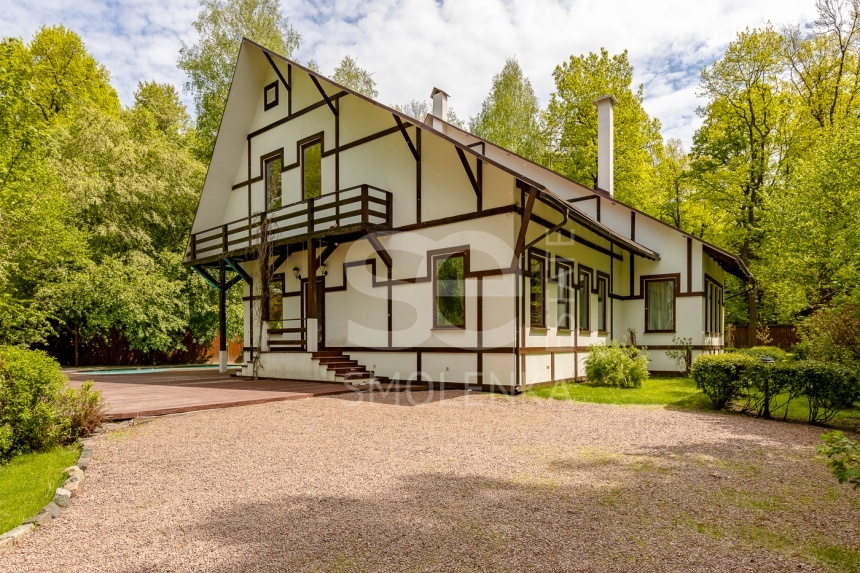 Продажа дома, площадь 350 кв.м., Дмитровское, пл. уч. 25 сот