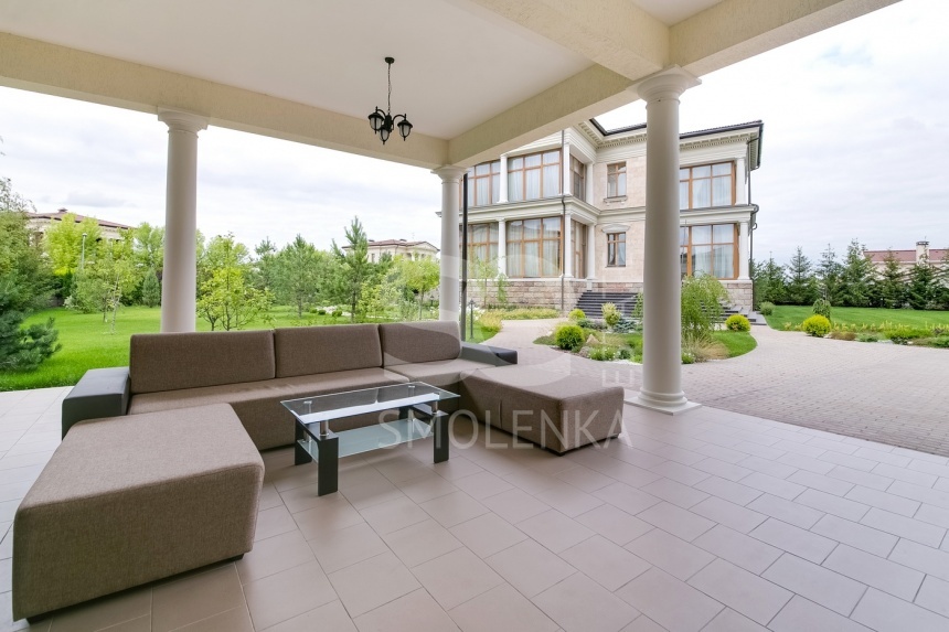 Продажа дома, площадь 980 кв.м., КП Монолит, Новорижское, пл. уч. 35 сот