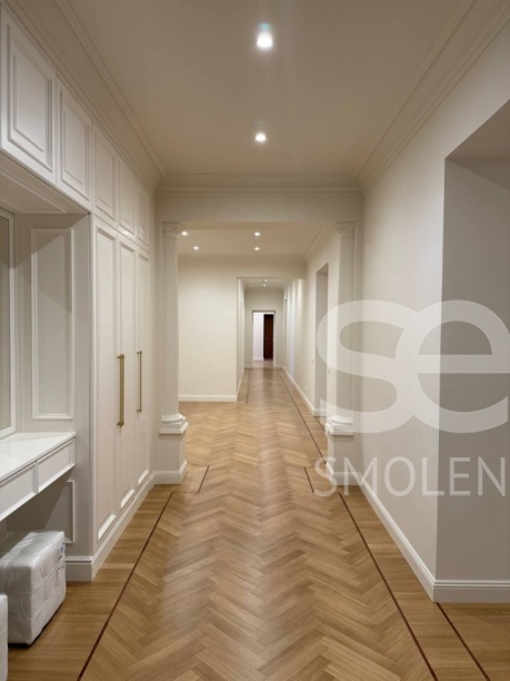 Аренда квартиры, площадь 330 кв.м., 5 этаж, Романов пер, 5