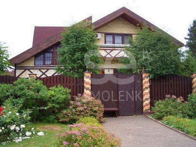 Продажа коттеджа, площадь 350 кв.м., КП НИИ Радио, Минское, пл. уч. 15 сот
