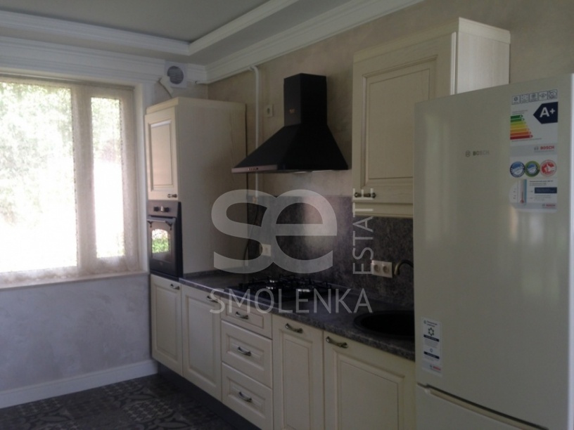 Продажа коттеджа, площадь 200 кв.м., Минское, пл. уч. 16 сот