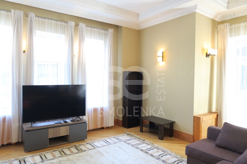 Продажа коттеджа, площадь 1300 кв.м., КП Новоголицыно, Минское, пл. уч. 30 сот