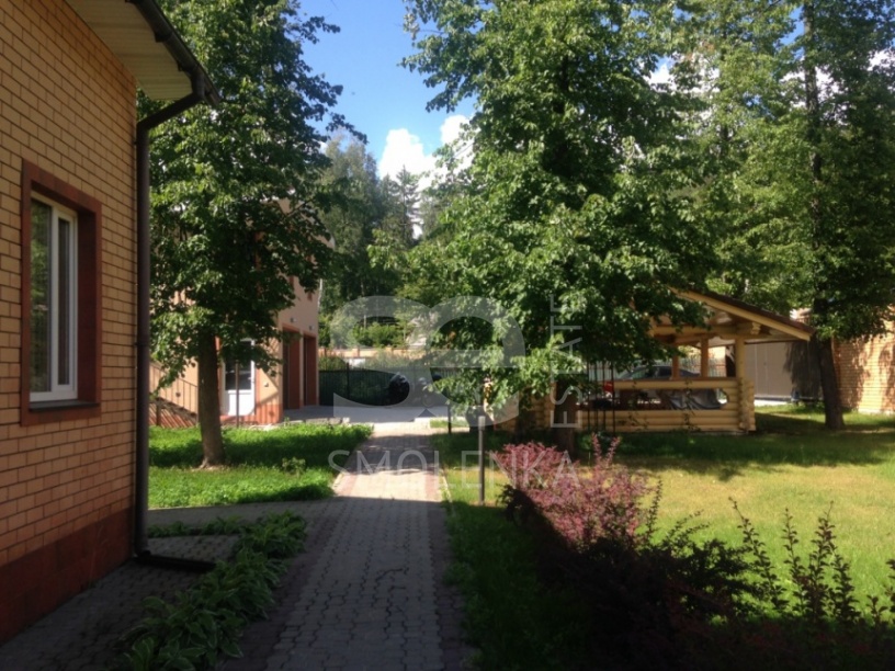 Продажа коттеджа, площадь 200 кв.м., Минское, пл. уч. 16 сот