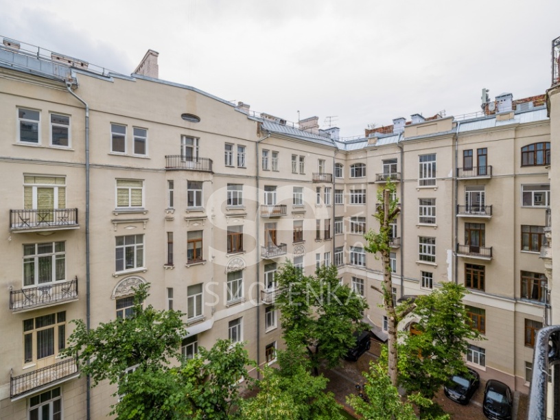 Аренда квартиры, площадь 330 кв.м., 5 этаж, Романов пер, 5