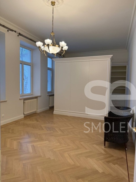 Аренда квартиры, площадь 330 кв.м., 5 этаж, Романов пер, 5