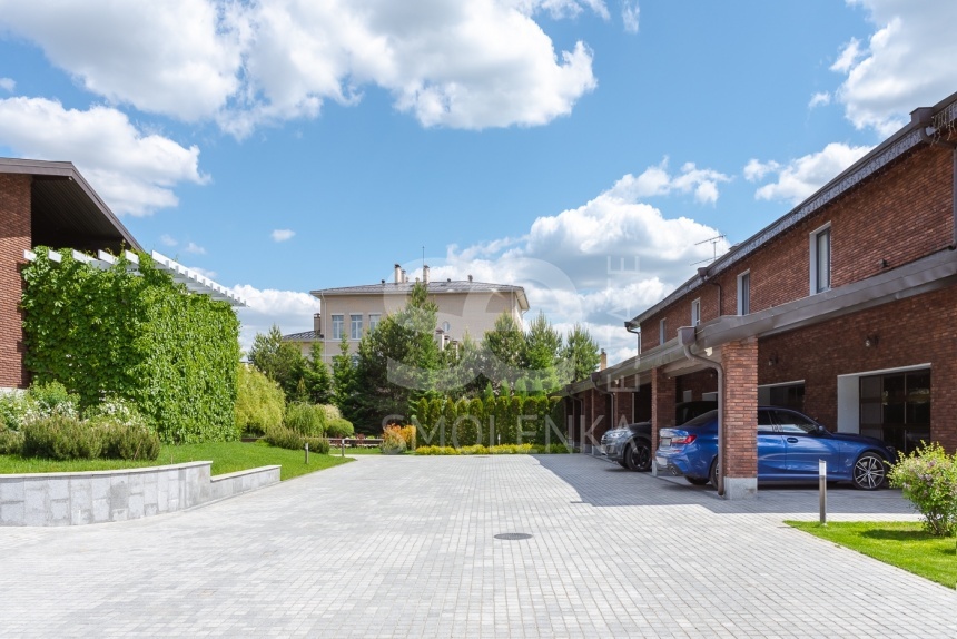 Продажа дома, площадь 850 кв.м., КП Никольская слобода, Новорижское, пл. уч. 45.8 сот