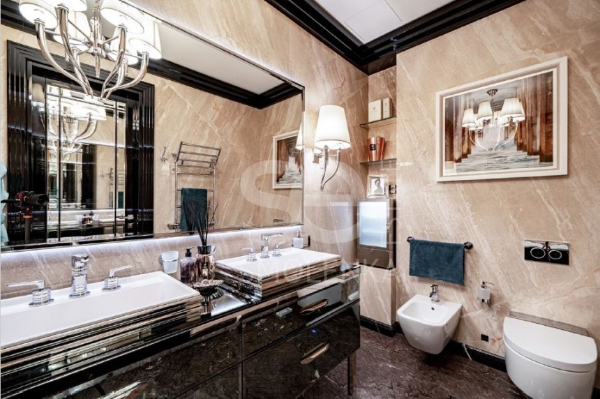 Продажа квартиры, площадь 241 кв.м., 6 этаж, ЖК Стольник, Малый Лёвшинский пер, 5к2