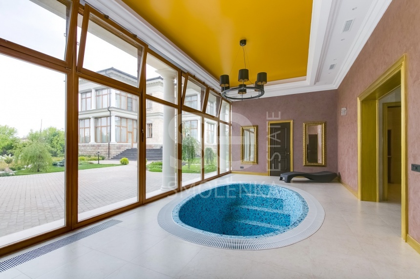 Продажа дома, площадь 980 кв.м., КП Монолит, Новорижское, пл. уч. 35 сот