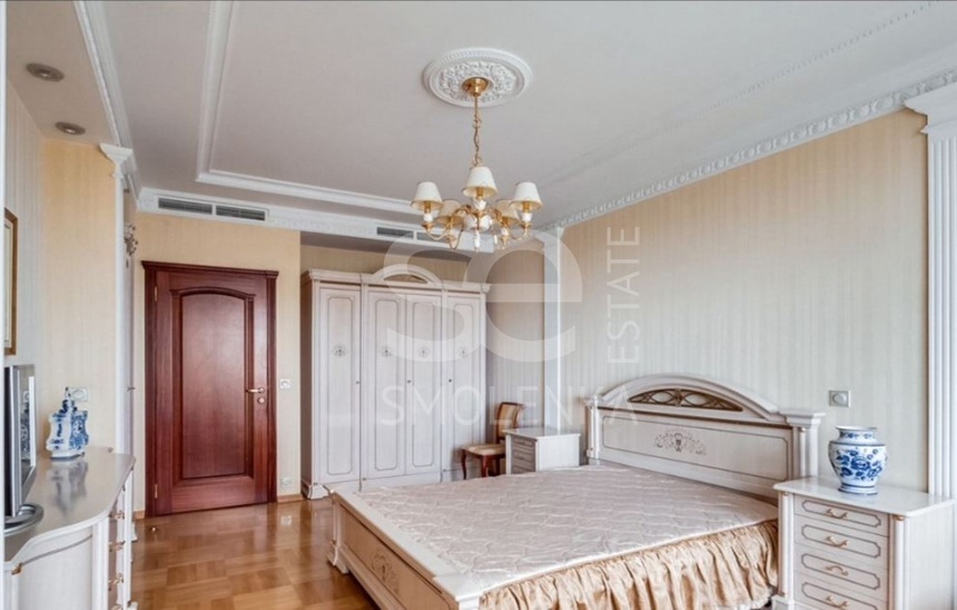 Аренда квартиры, площадь 115 кв.м., 8 этаж, ЖК Купеческая усадьба, Климентовский пер, 2