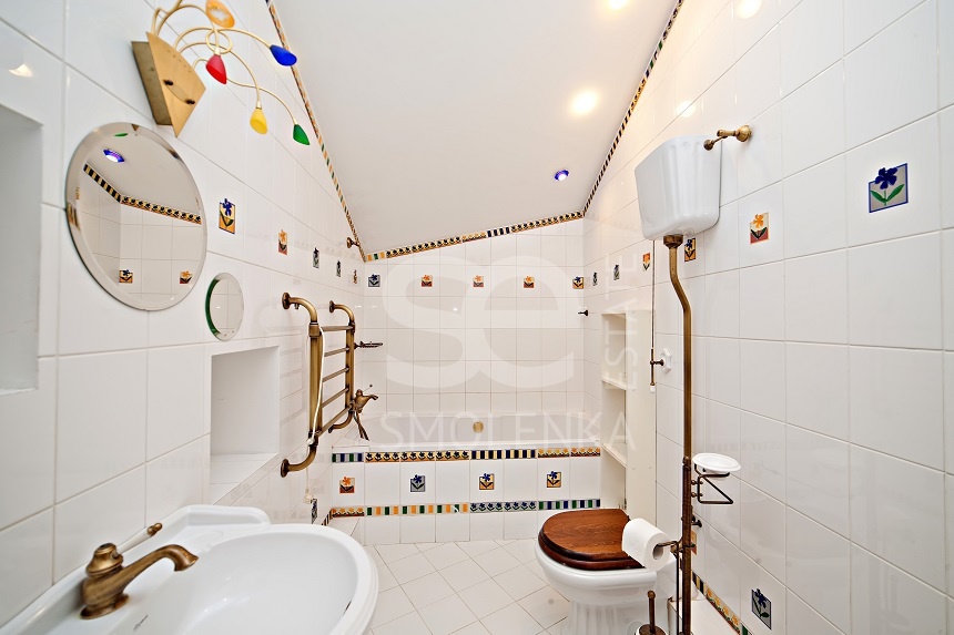 Продажа дома, площадь 315 кв.м., КП Николина Гора, Рублево-Успенское, пл. уч. 21 сот