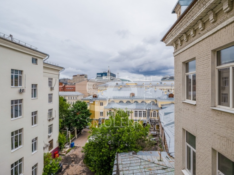 Аренда квартиры, площадь 225 кв.м., 5 этаж, Романов пер, 5