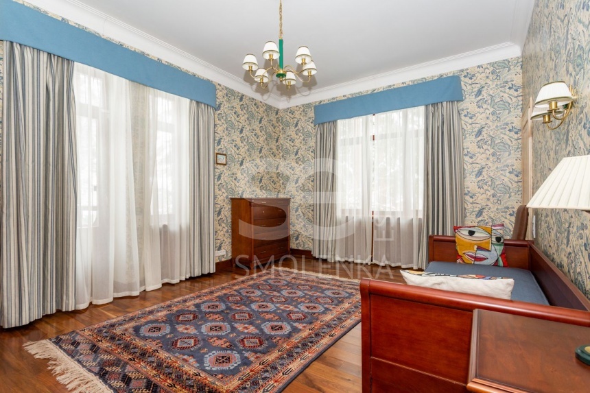 Аренда дома, площадь 830 кв.м., 54, Дмитровское, пл. уч. 65 сот