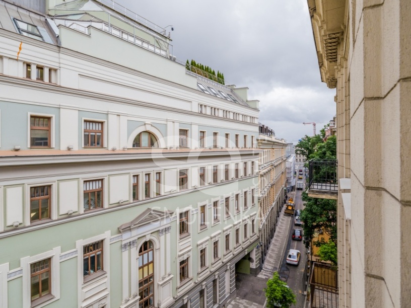 Аренда квартиры, площадь 225 кв.м., 5 этаж, Романов пер, 5
