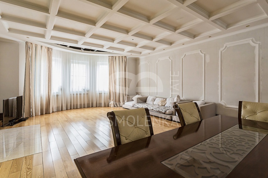 Продажа дома, площадь 950 кв.м., КП Власово, Киевское, пл. уч. 20 сот