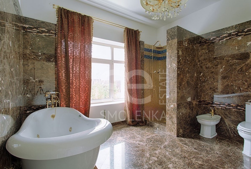 Продажа дома, площадь 659 кв.м., КП Горки-8, Рублево-Успенское, пл. уч. 23 сот