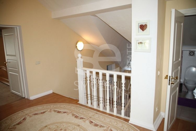Продажа коттеджа, площадь 350 кв.м., КП НИИ Радио, Минское, пл. уч. 15 сот