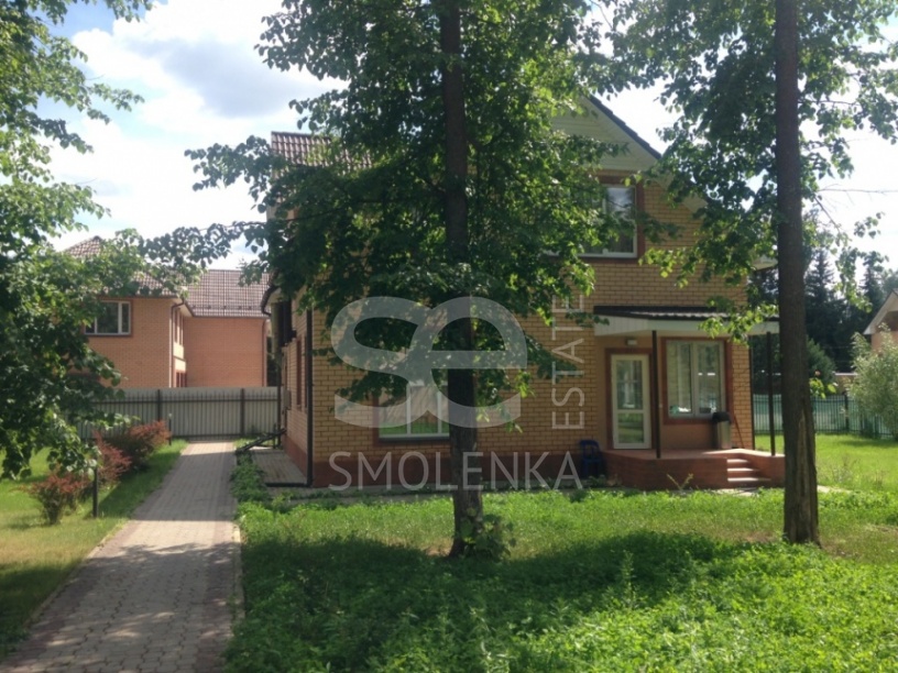 Продажа коттеджа, площадь 200 кв.м., Минское, пл. уч. 16 сот