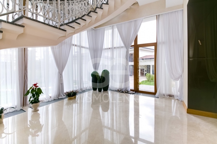 Продажа дома, площадь 980 кв.м., КП Монолит, Новорижское, пл. уч. 35 сот