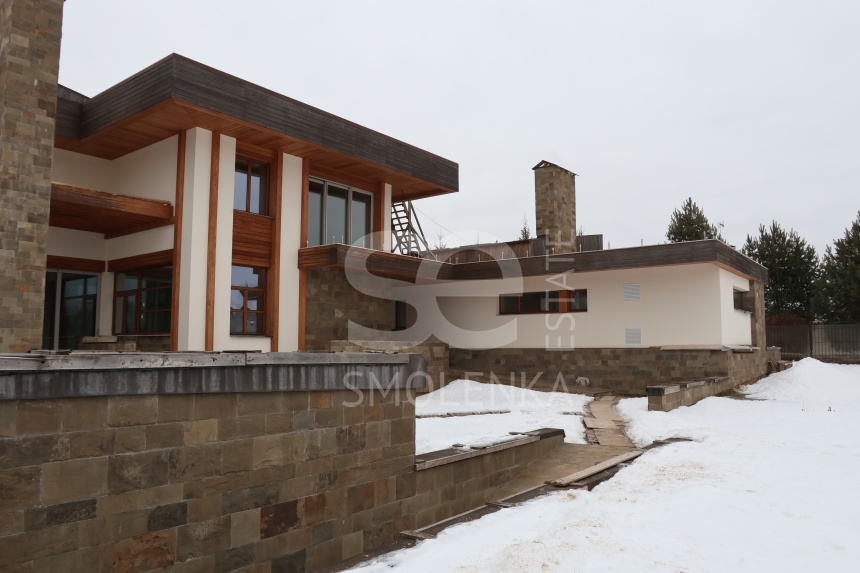 Продажа дома, площадь 880 кв.м., КП Монтевиль, Новорижское, пл. уч. 26 сот