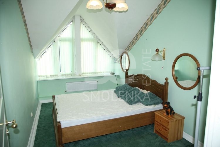 Продажа коттеджа, площадь 350 кв.м., КП НИИ Радио, Минское, пл. уч. 15 сот