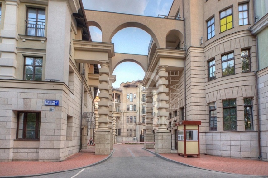 Продажа квартиры, площадь 198.8 кв.м., 4 этаж, ЖК Итальянский Квартал, Фадеева ул, 4A
