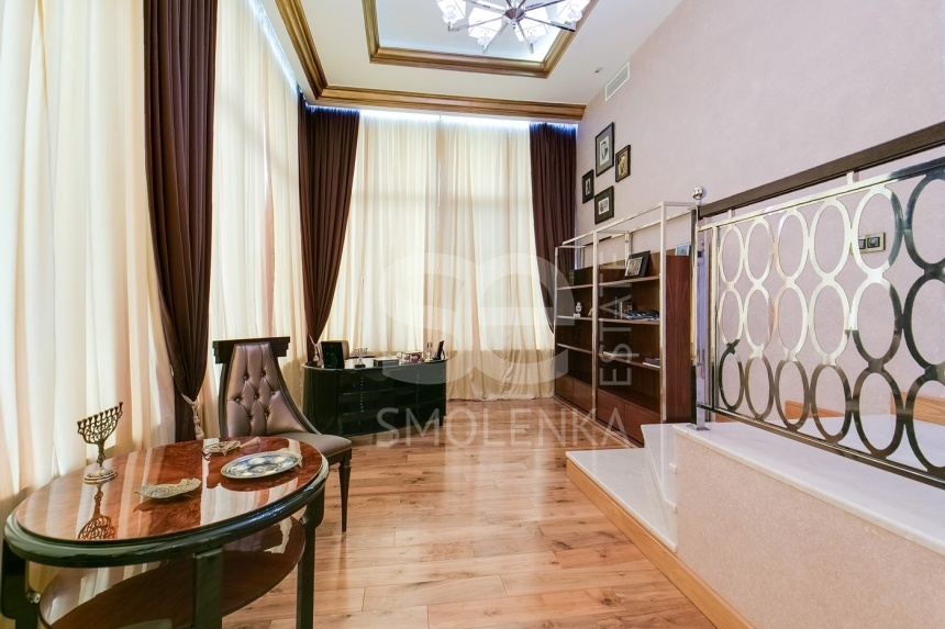 Продажа дома, площадь 980 кв.м., КП Монолит, Новорижское, пл. уч. 35 сот