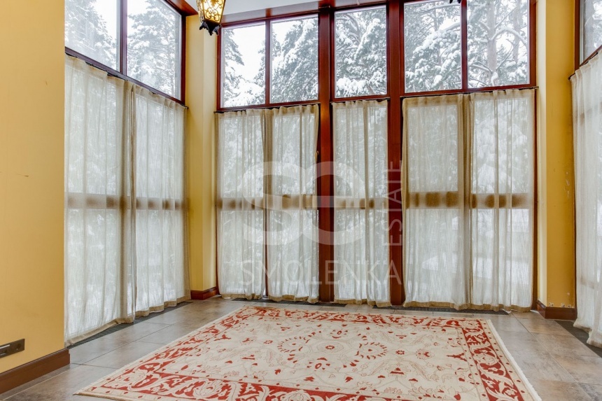 Аренда дома, площадь 830 кв.м., 54, Дмитровское, пл. уч. 65 сот