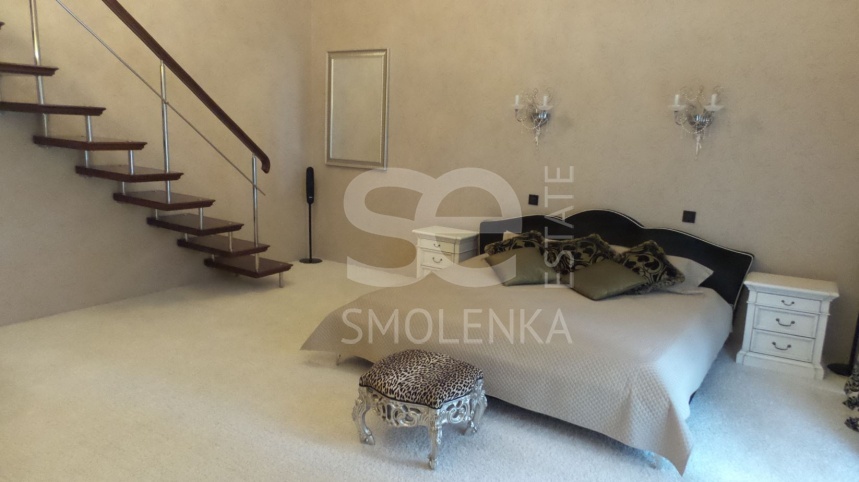 Продажа дома, площадь 1400 кв.м., КП Красная поляна, Рублево-Успенское, пл. уч. 40 сот