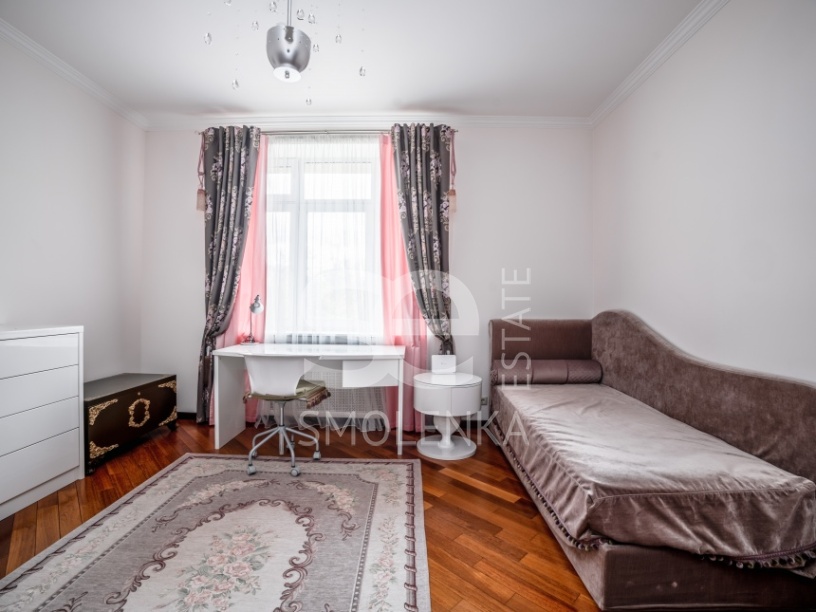 Продажа квартиры, площадь 165 кв.м., 4 этаж, ЖК Вектор-хаус, Ивана Бабушкина ул, 10