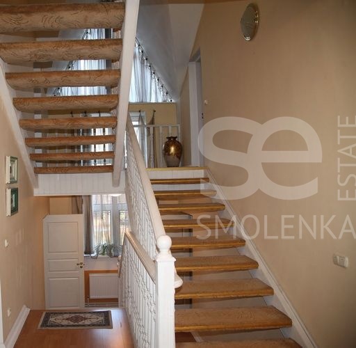 Продажа коттеджа, площадь 350 кв.м., КП НИИ Радио, Минское, пл. уч. 15 сот
