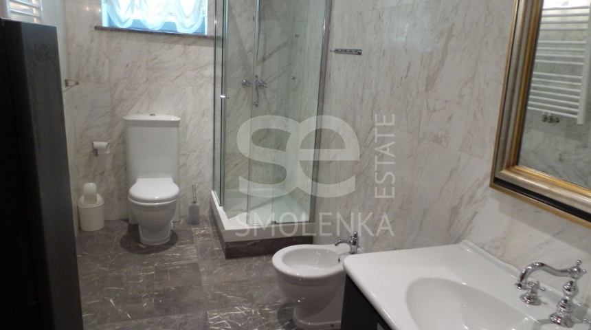 Продажа дома, площадь 1400 кв.м., КП Красная поляна, Рублево-Успенское, пл. уч. 40 сот