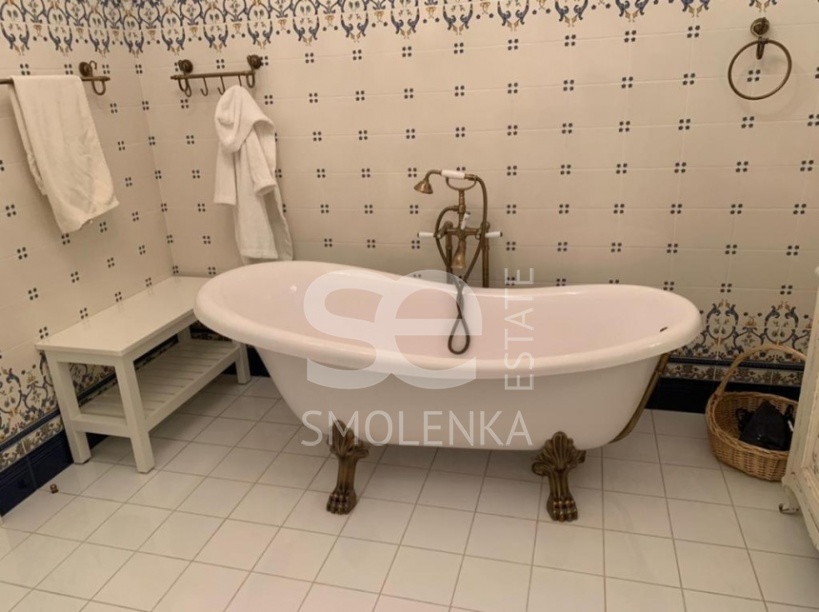 Аренда квартиры, площадь 340 кв.м., 2 этаж, ЖК Парк Палас, Хилков пер, 1