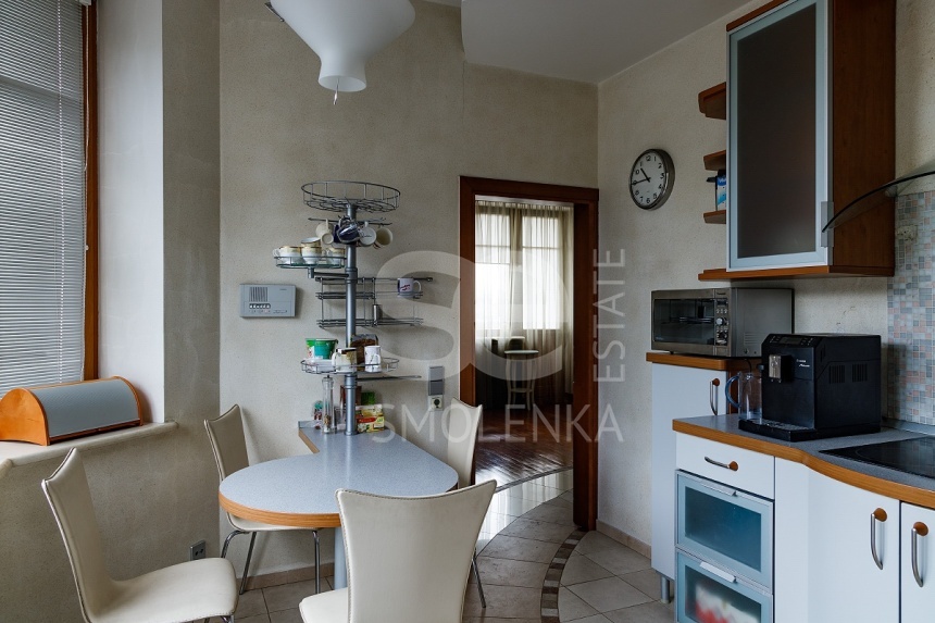 Продажа квартиры, площадь 467 кв.м., 6 этаж, Сосновая ул, 16к1