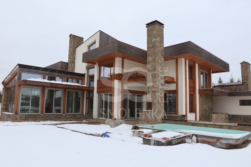 Продажа дома, площадь 880 кв.м., КП Монтевиль, Новорижское, пл. уч. 26 сот